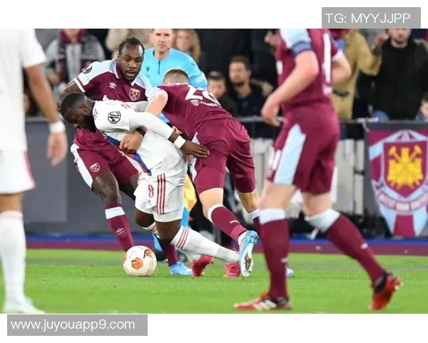 恩瓦内中:被阿森纳球探发现时大约七八岁 咱们预备迎候下个应战 恩瓦内中:被阿森纳球探发现时大约七八岁 咱们预备迎候下个应战